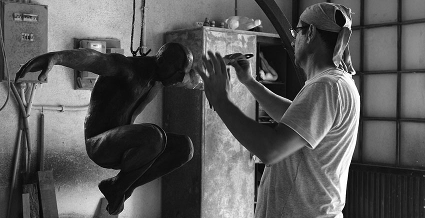 Rogério Timóteo in the atelier